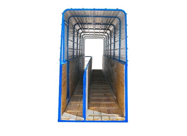 Picture of Hog Slat® Loading Chutes - Inside Walkway