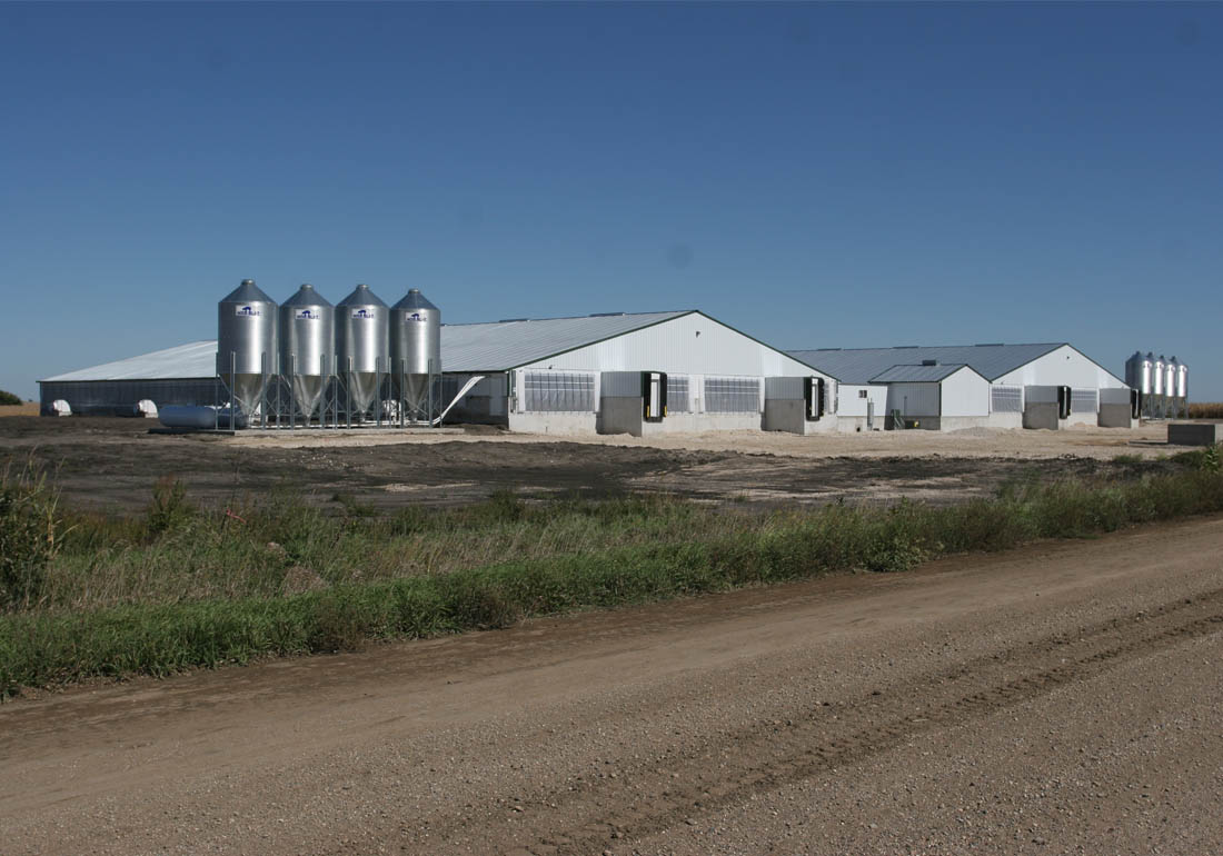 4,800 head wean to finish hog farm constructed by Hog Slat in central Iowa.