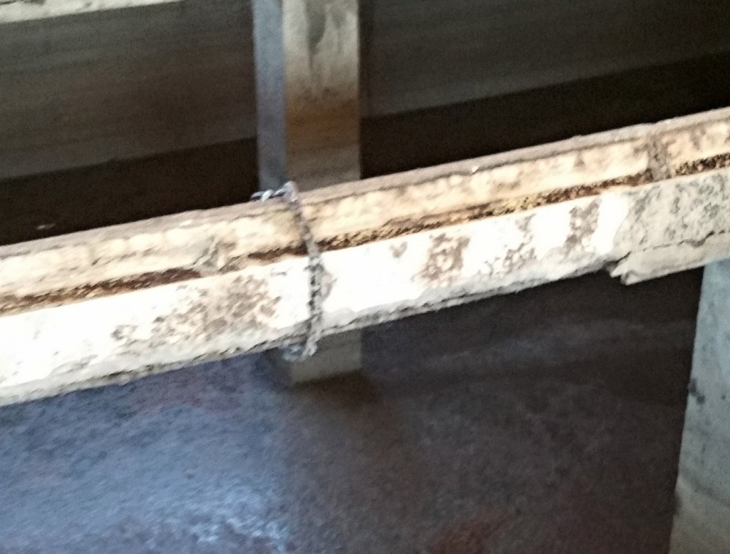 Support beams are the cause of many slats failures.